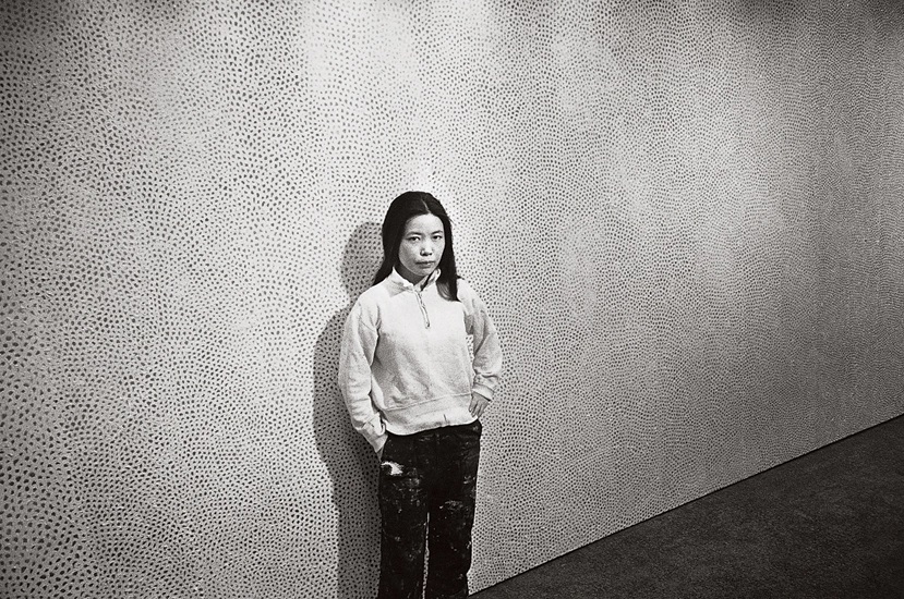 Yayoi Kusama: Hoạ sĩ "điên" và chuyến hành trình nghệ thuật mang tên "Cuộc đời"
